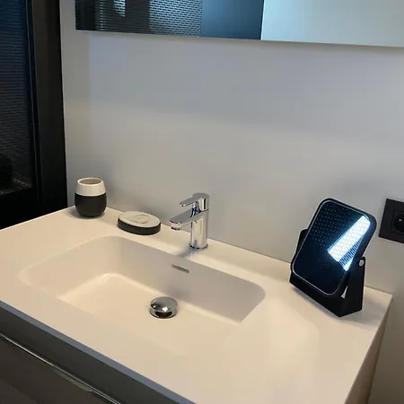 Le Stefanshof 홈스테이 암브레브